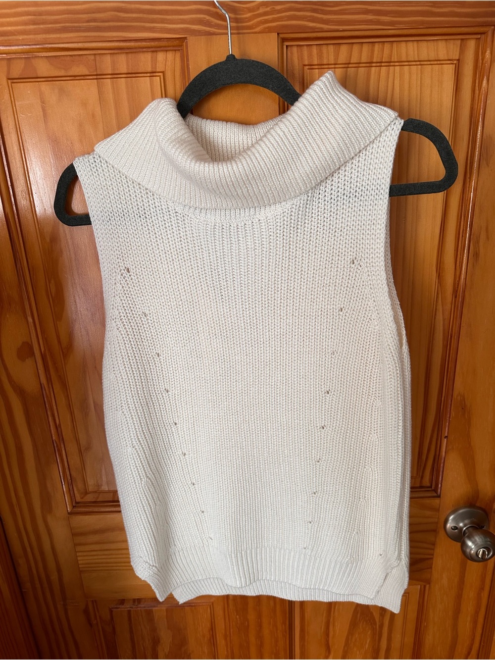 NWT Zara Sleeveless Turtleneck Knit Sweater Vest in Cream/off white